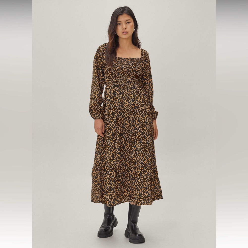 NWT Leopard Print Puff Sleeve Midi Dress